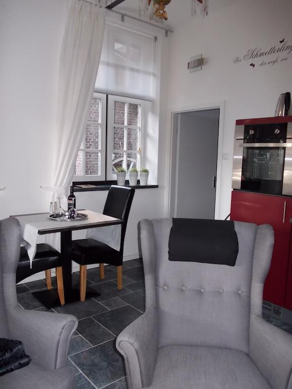 Appartement In De Achtste Hemel Schimmert